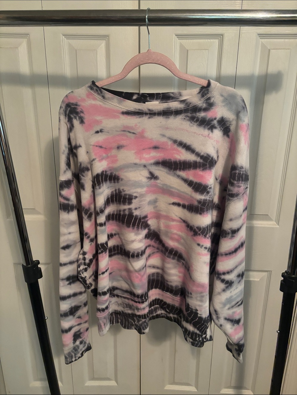 Victoria’s Secret PINK Tie-Dye Long Sleeve Top - Pink & Black